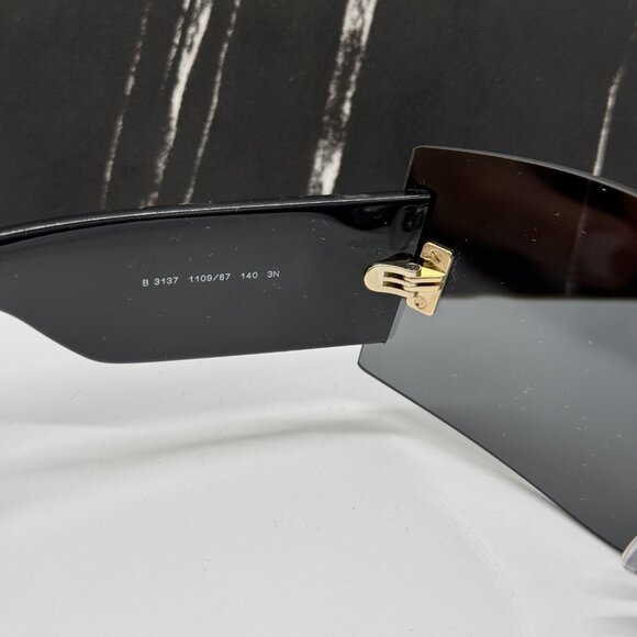 NEW BURBERRY BE3137 1109/87 BLACK GEOMETRIC WOMEN SUNGLASSES BE3137 110987 - Picture 9 of 11